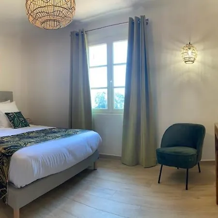 La Divine & Spa, Vue Mer, Au Calme Avec Piscine Et Villa Saint-Cyr-sur-Mer